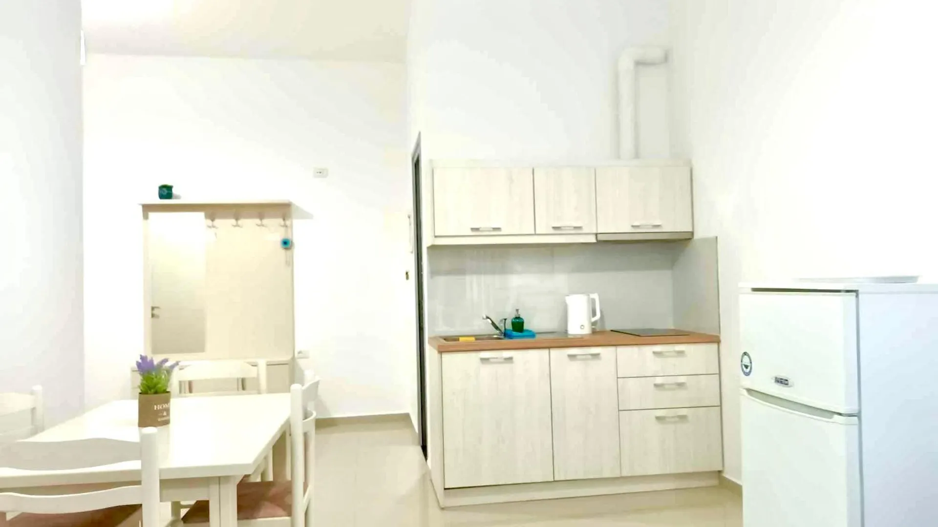 Blue Saranda Room